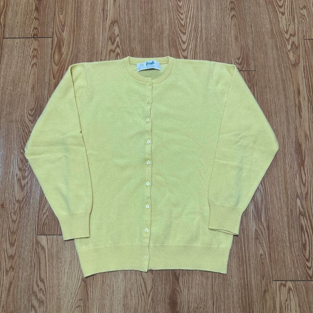 Pringle of Scotland Women's Cardigan Sweater Medium 44 Cashmere Button Yellow